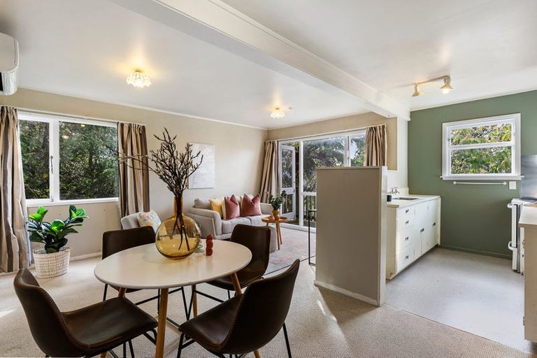 Photo of property in 47b Huntingdon Street, Northland, Wellington, 6012