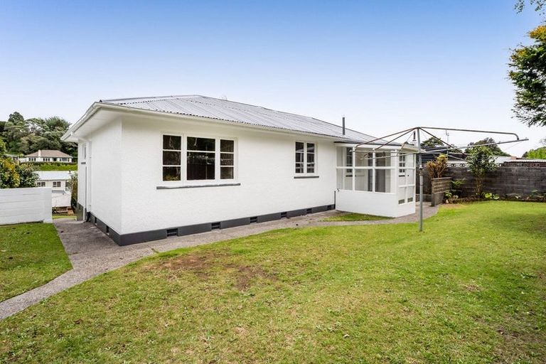 Photo of property in 19a Lorna Street, Lynmouth, New Plymouth, 4310