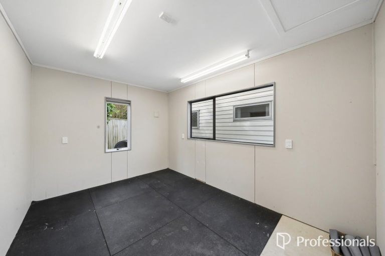 Photo of property in 16 Poppy Watts Grove, Stokes Valley, Lower Hutt, 5019