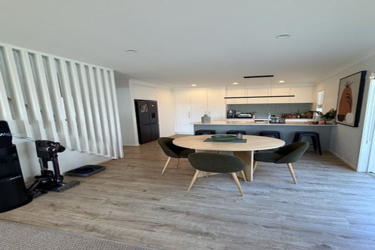 Photo of property in 92 Pallida Crescent, Papamoa Beach, Papamoa, 3118