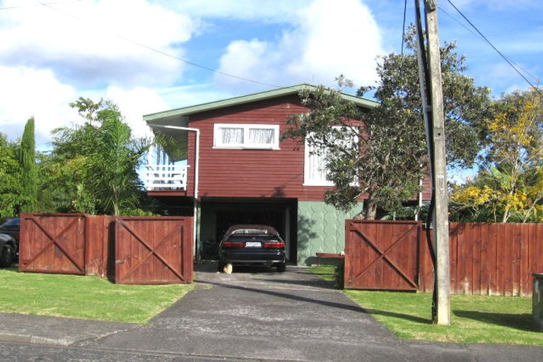 Photo of property in 25 Wharf Road, Te Atatu Peninsula, Auckland, 0610
