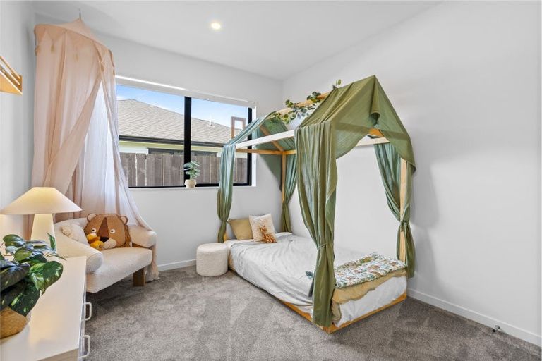 Photo of property in 11 Cutfield Lane, Kumeu, 0810