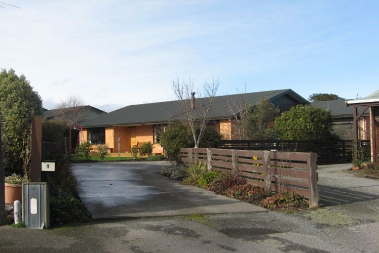 Photo of property in 1 Niddry Crescent, Winton, 9720