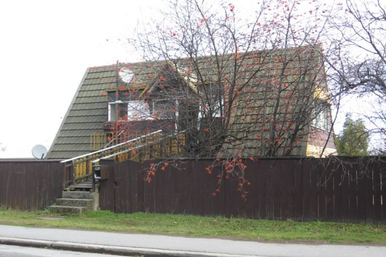 Photo of property in 36 Hallenstein Street, Queenstown, 9300