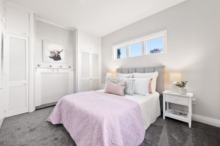 Photo of property in 5 York Street, Moera, Lower Hutt, 5010