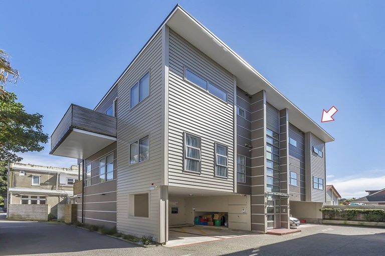 Photo of property in 8/123 The Parade, Island Bay, Wellington, 6023