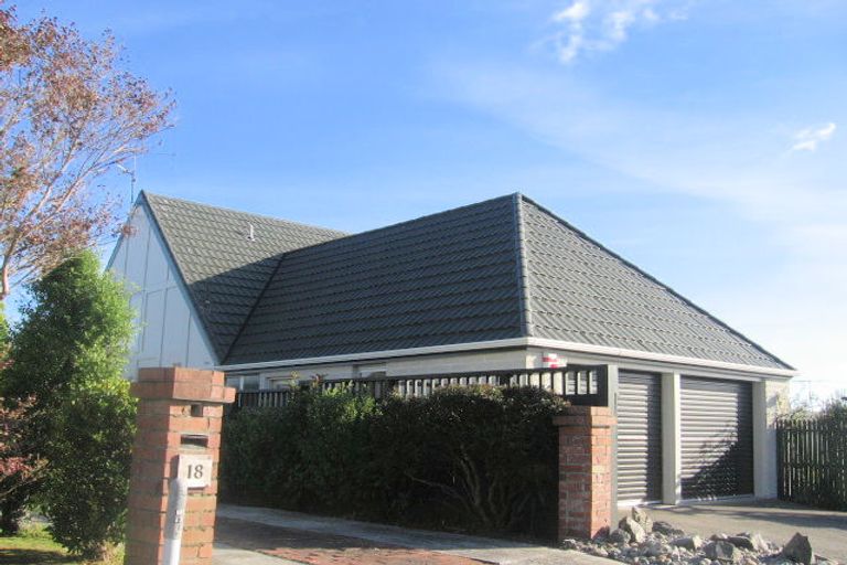 Photo of property in 18 Spinnaker Drive, Whitby, Porirua, 5024