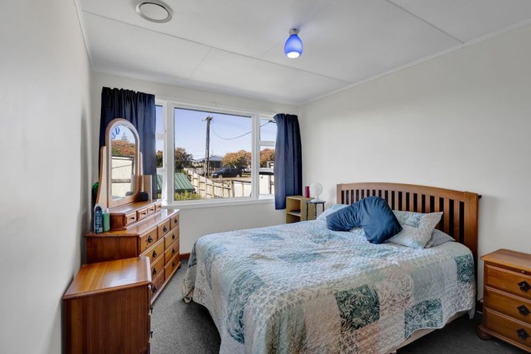 Photo of property in 6 Mahoe Street, Strandon, New Plymouth, 4312