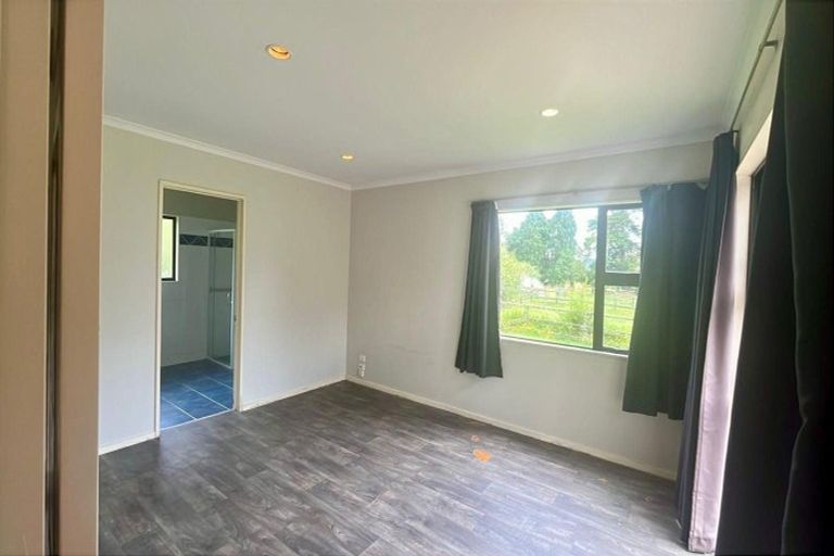 Photo of property in 220 Popes Road, Takanini, 2105