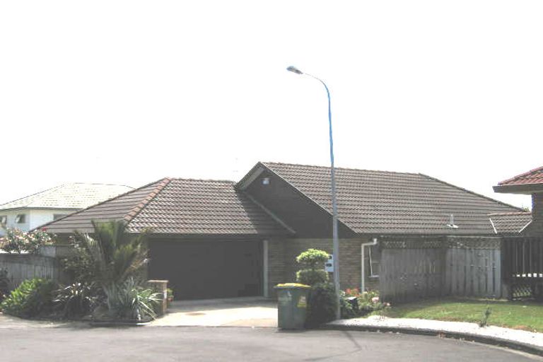 Photo of property in 4 Davern Lane, New Lynn, Auckland, 0600