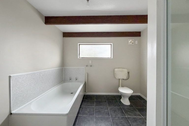 Photo of property in 84b Manuka Street, Castlecliff, Whanganui, 4501