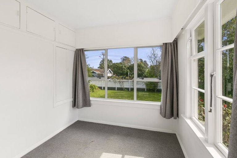 Photo of property in 241 Coronation Avenue, Welbourn, New Plymouth, 4310