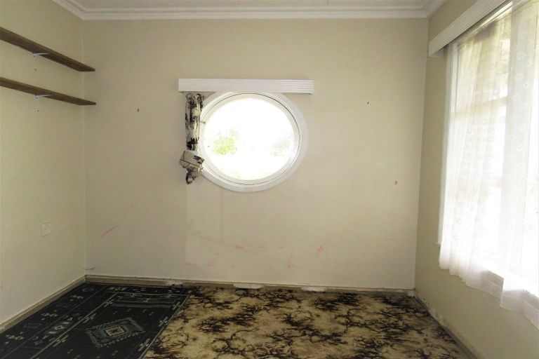 Photo of property in 31 Brougham Street, Westport, 7825