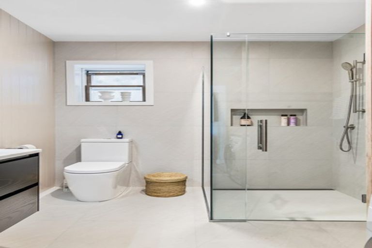 Photo of property in 49 Rolleston Street, Mount Cook, Wellington, 6021