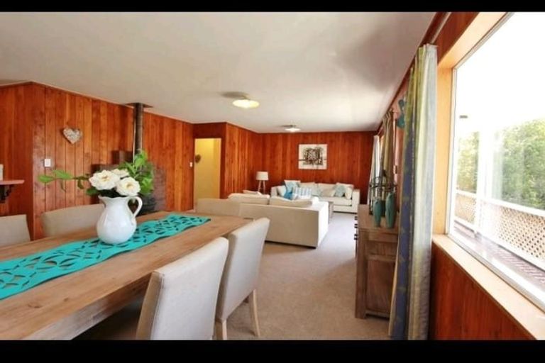 Photo of property in 89 Woodglen Road, Glen Eden, Auckland, 0602