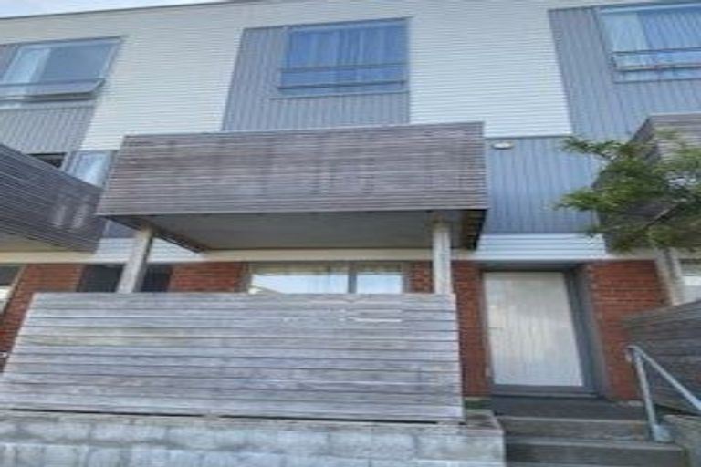 Photo of property in 5/24 Princess Terrace, Newtown, Wellington, 6021