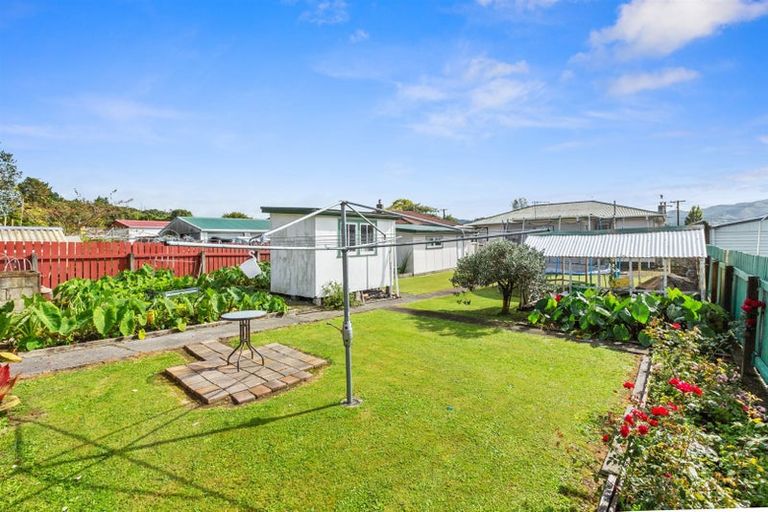 Photo of property in 13 Hay Street, Wainuiomata, Lower Hutt, 5014