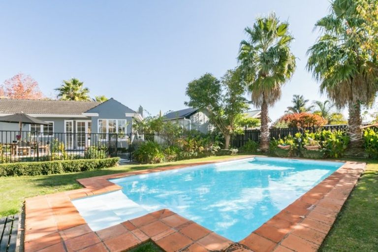 Photo of property in 11 Simla Avenue, Havelock North, 4130