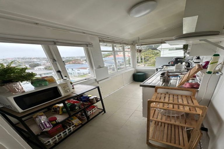 Photo of property in 1/4 Hinau Road, Hataitai, Wellington, 6021