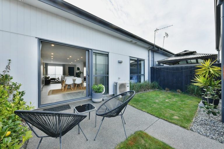Photo of property in 27 William Dawson Crescent, Wigram, Christchurch, 8025
