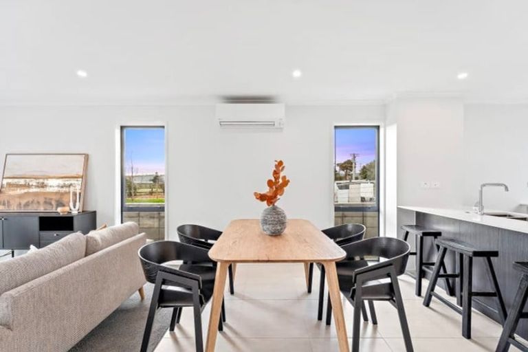 Photo of property in 1 Paapaakiri Loop, Takanini, 2112