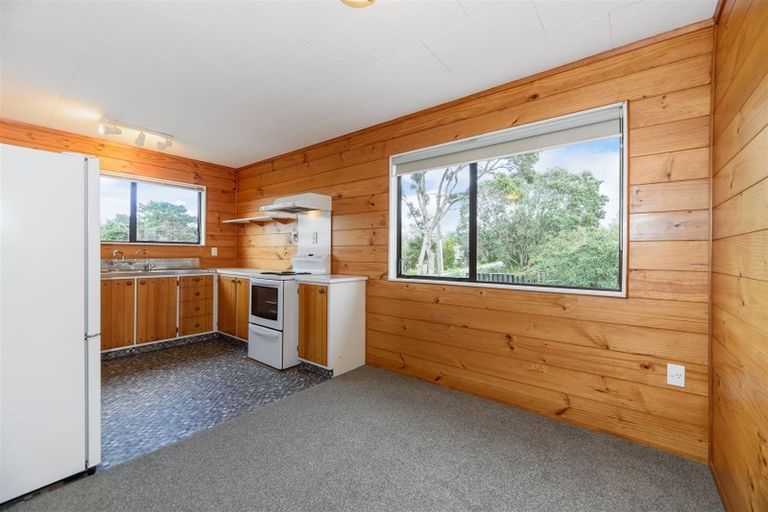 Photo of property in 57 Cliff View Drive, Green Bay, Auckland, 0604