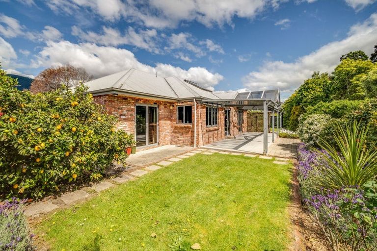 Photo of property in 18a Kingsford Drive, Stoke, Nelson, 7011