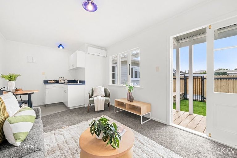 Photo of property in 64 Bell Road, Waiwhetu, Lower Hutt, 5010