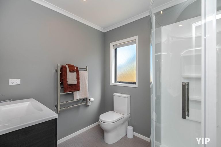 Photo of property in 130 Amesbury Drive, Churton Park, Wellington, 6037