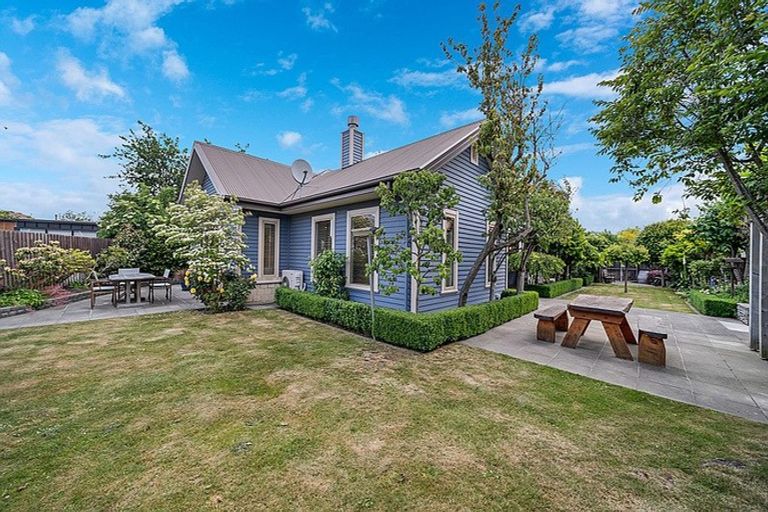 Photo of property in 18 Milesbrook Close, Rangiora, 7400