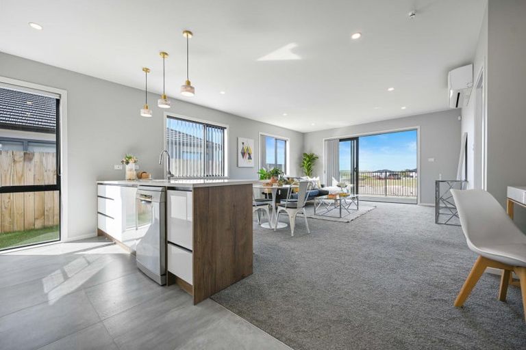 Photo of property in 28u2 Tokerau Drive, Rototuna North, Hamilton, 3210