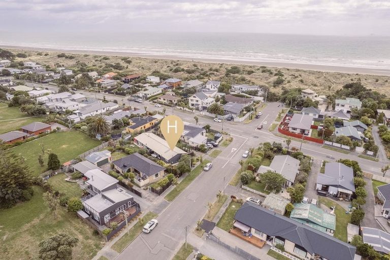 Photo of property in 11 Heron Street, Southshore, Christchurch, 8062