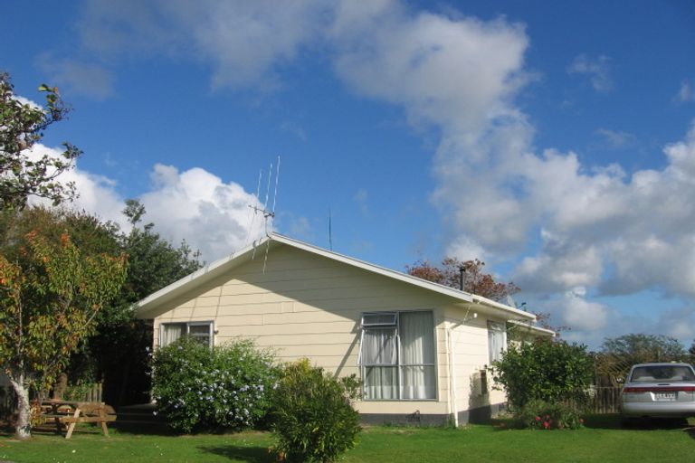 Photo of property in 36 Cascade Crescent, Westbrook, Palmerston North, 4412