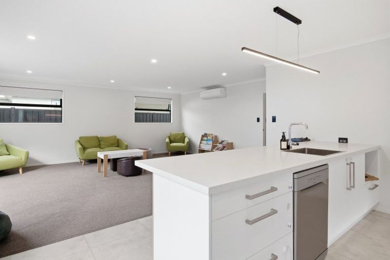 Photo of property in 47 Empire Crescent, Papamoa, 3118