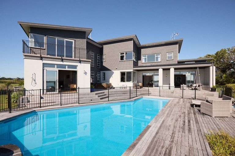 Photo of property in 300 Ongare Point Road, Tahawai, Katikati, 3170
