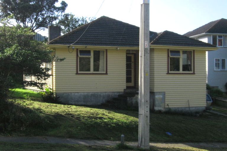 Photo of property in 70 Tireti Road, Titahi Bay, Porirua, 5022