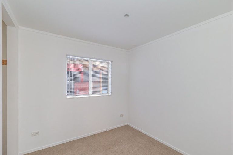 Photo of property in 84 The Avenue, Levin, 5510