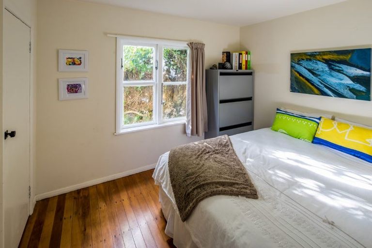 Photo of property in 111 Black Rock Road, Newlands, Wellington, 6037