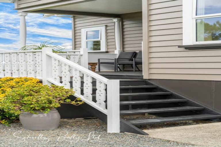 Photo of property in 17 Oparakau Road, Matakohe, 0594