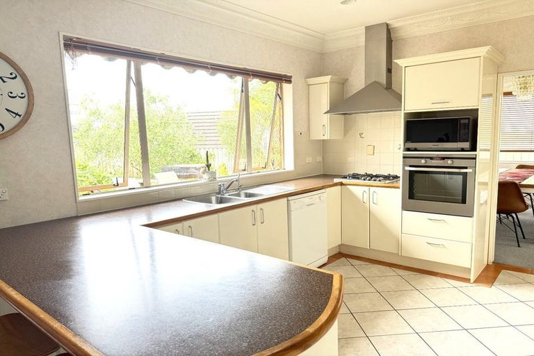 Photo of property in 9 Westerham Drive, Dannemora, Auckland, 2016
