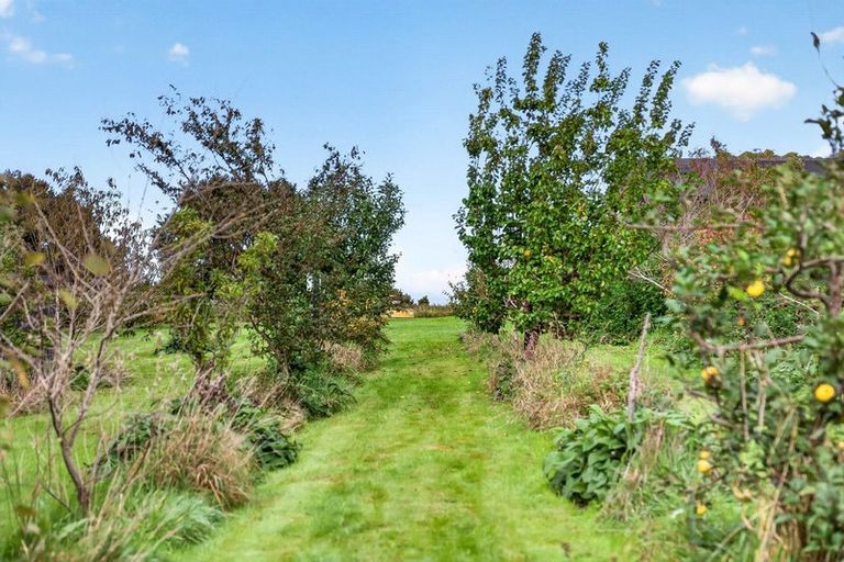Photo of property in 216 Glenmorven Road, Morison Bush, Greytown, 5794