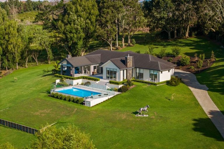 Photo of property in 262 Bawden Road, Dairy Flat, Albany, 0792