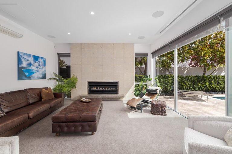 Photo of property in 45 Waiwetu Street, Fendalton, Christchurch, 8052