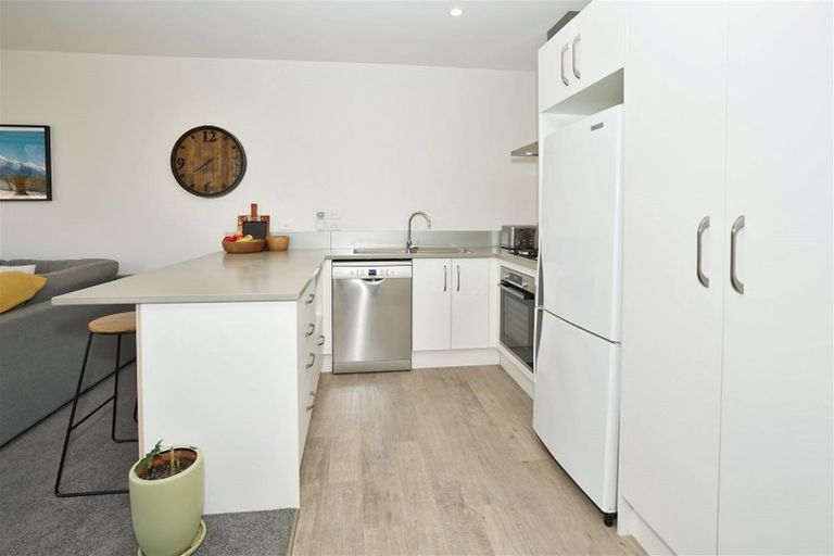 Photo of property in 58u2 Mansel Avenue, Hillcrest, Hamilton, 3216