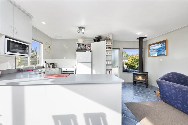 Photo of property in 25 Kane Road, Papamoa Beach, Papamoa, 3118