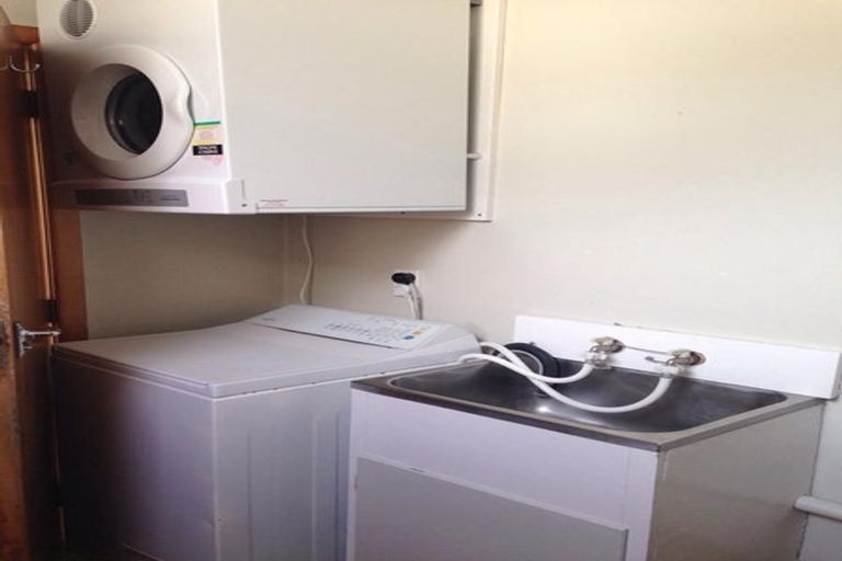Photo of property in 1/24 Austin Street, Mount Victoria, Wellington, 6011