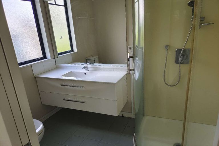 Photo of property in 6 Stewart Gibson Place, Manurewa, Auckland, 2105