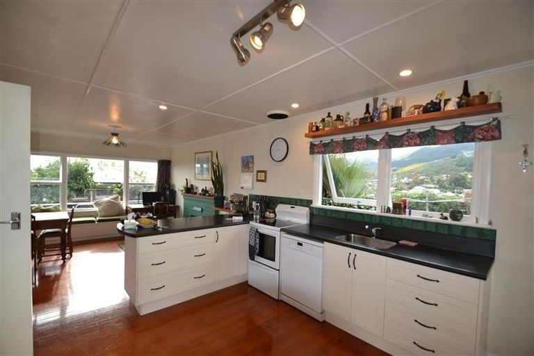 Photo of property in 8 Rosevale Place, Richmond, 7020