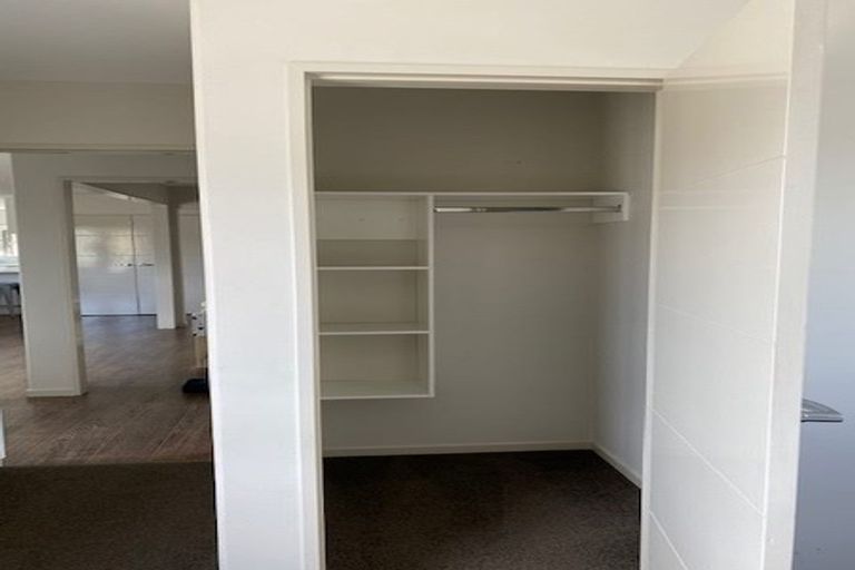 Photo of property in 53a Pomaria Road, Henderson, Auckland, 0610