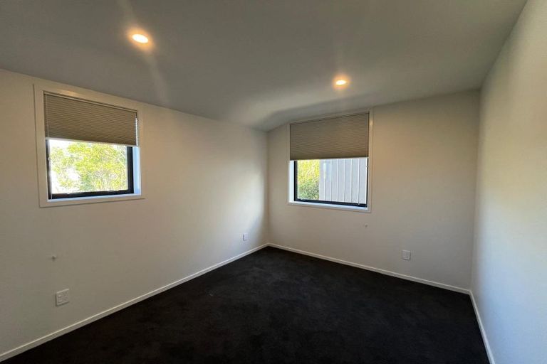 Photo of property in 15 Ara Toutouwai, Karori, Wellington, 6012